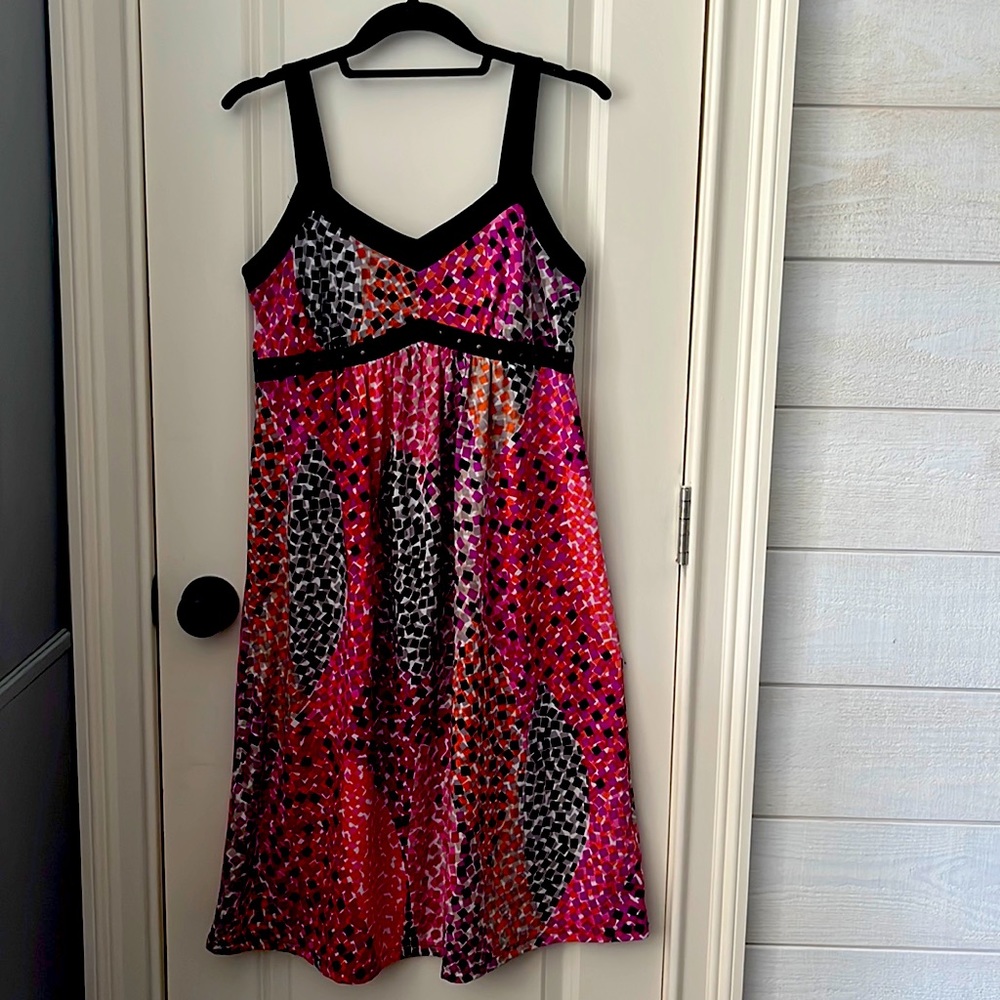 Colorful, comfortable and stylish midi dress